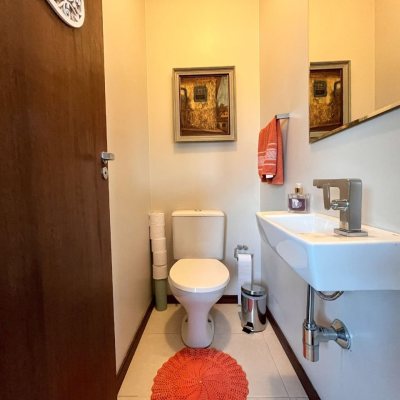 Casa Residencial com 120m², 3 quartos, 2 suítes, 2 garagens, no bairro Campeche em Florianópolis