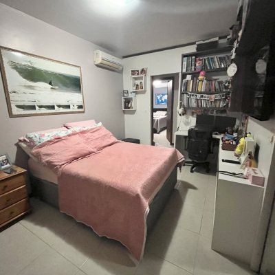 Casa Residencial com 120m², 3 quartos, 2 suítes, 2 garagens, no bairro Campeche em Florianópolis