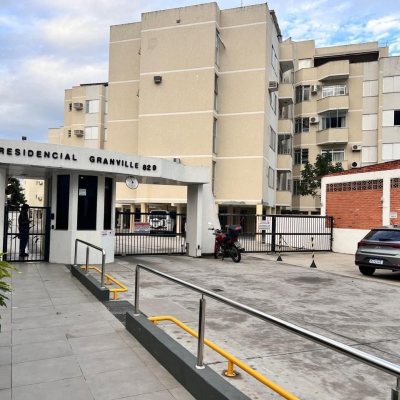 Cobertura com 176m², 3 quartos, 1 suíte, 2 garagens, no bairro Trindade em Florianópolis