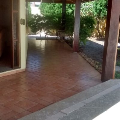 Casa Residencial com 400m², 7 quartos, 3 suítes, 5 garagens, no bairro Canasvieiras em Florianópolis