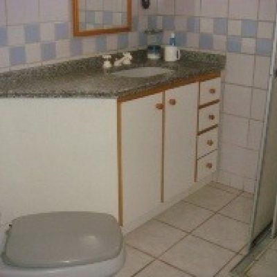 Casa Residencial com 400m², 7 quartos, 3 suítes, 5 garagens, no bairro Canasvieiras em Florianópolis