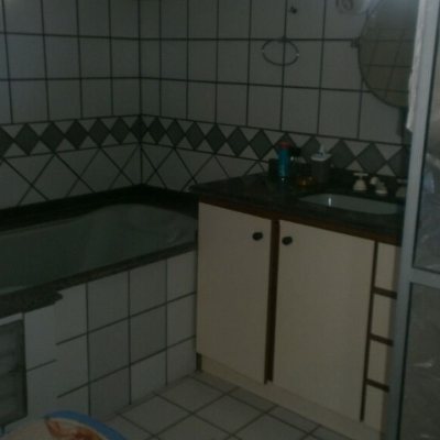 Casa Residencial com 400m², 7 quartos, 3 suítes, 5 garagens, no bairro Canasvieiras em Florianópolis