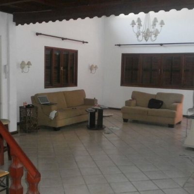 Casa Residencial com 400m², 7 quartos, 3 suítes, 5 garagens, no bairro Canasvieiras em Florianópolis