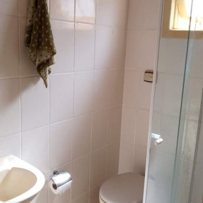 Casa Residencial com 94m², 4 quartos, 2 garagens, no bairro Campeche em Florianópolis