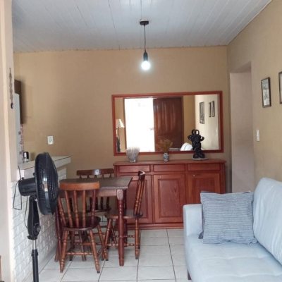 Casa Residencial com 94m², 4 quartos, 2 garagens, no bairro Campeche em Florianópolis