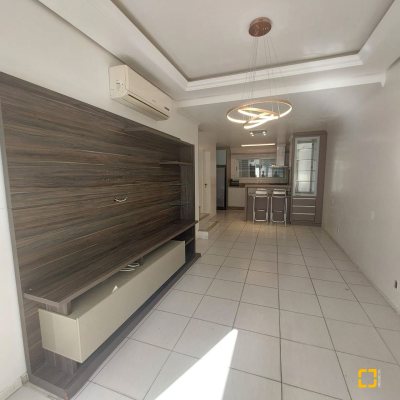 Casa em Condomínio com 126m², 3 quartos, 1 suíte, 1 garagem, no bairro Ingleses do Rio Vermelho em Florianópolis