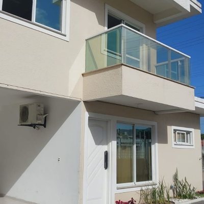 Casa em Condomínio com 126m², 3 quartos, 1 suíte, 1 garagem, no bairro Ingleses do Rio Vermelho em Florianópolis