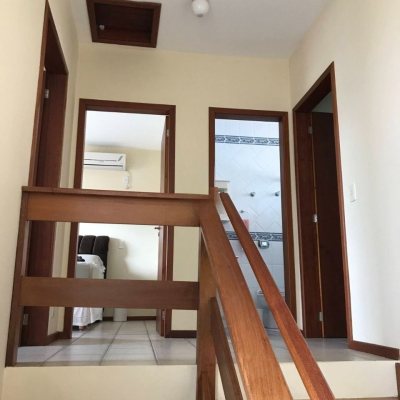 Casa Residencial com 154m², 3 quartos, 1 suíte, no bairro Pântano do Sul em Florianópolis