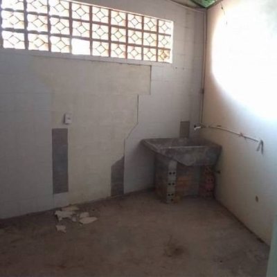 Casa Residencial com 176m², 4 quartos, 1 suíte, 2 garagens, no bairro Pantanal em Florianópolis