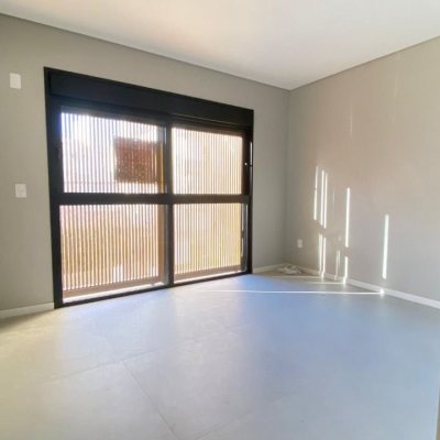 Casa Residencial com 100m², 3 quartos, 1 suíte, 1 garagem, no bairro Ingleses em Florianópolis