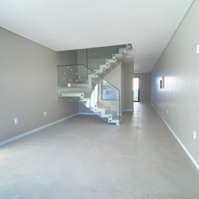 Casa Residencial com 100m², 3 quartos, 1 suíte, 1 garagem, no bairro Ingleses em Florianópolis