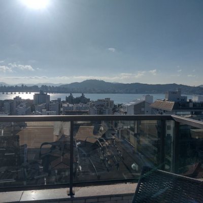 Apartamentos com 105m², 3 quartos, 1 suíte, 1 garagem, no bairro Coqueiros em Florianópolis