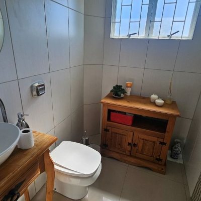 Casa Residencial com 146m², 4 quartos, 1 suíte, 2 garagens, no bairro Campeche em Florianópolis