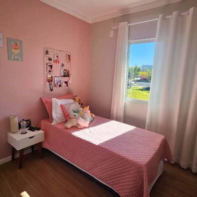 Casa Residencial com 146m², 4 quartos, 1 suíte, 2 garagens, no bairro Campeche em Florianópolis