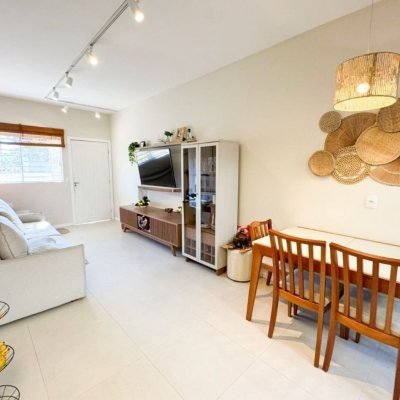 Casa em Condomínio com 66m², 3 quartos, 1 garagem, no bairro Ribeirão Da Ilha em Florianópolis
