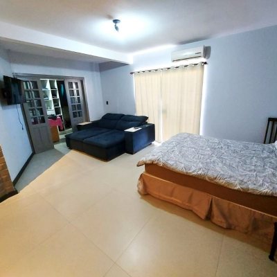 Casa Residencial com 300m², 4 quartos, 2 suítes, 3 garagens, no bairro Sertão Do Maruim em São José