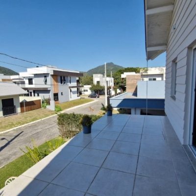 Casa em Condomínio com 172m², 2 quartos, 1 suíte, 3 garagens, no bairro Vargem Grande em Florianópolis