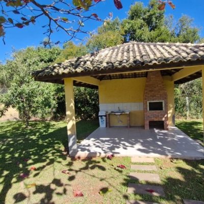 Casa em Condomínio com 172m², 2 quartos, 1 suíte, 3 garagens, no bairro Vargem Grande em Florianópolis