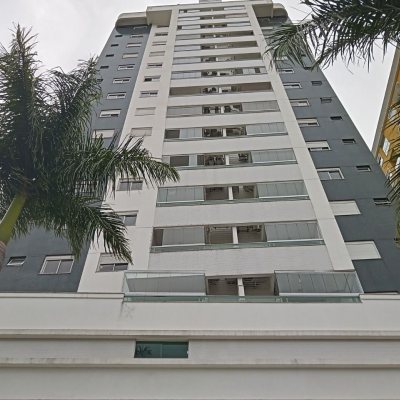 Apartamentos com 94m², 3 quartos, 1 suíte, 1 garagem, no bairro Campinas em São José