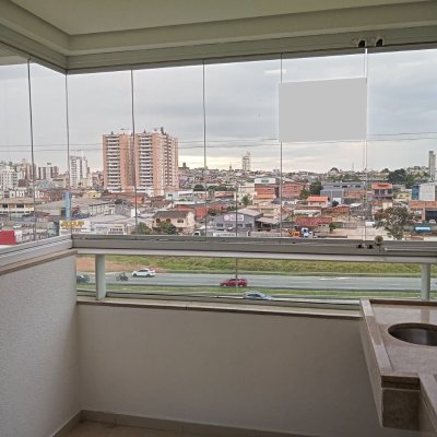 Apartamentos com 94m², 3 quartos, 1 suíte, 1 garagem, no bairro Campinas em São José