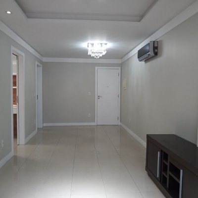 Apartamentos com 94m², 3 quartos, 1 suíte, 1 garagem, no bairro Campinas em São José