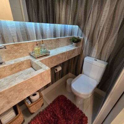 Apartamentos com 130m², 3 quartos, 3 suítes, 3 garagens, no bairro Centro em Florianópolis