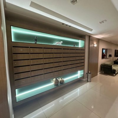 Apartamentos com 130m², 3 quartos, 3 suítes, 3 garagens, no bairro Centro em Florianópolis