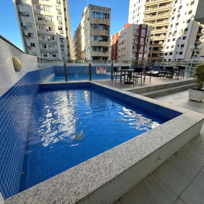 Apartamentos com 130m², 3 quartos, 3 suítes, 3 garagens, no bairro Centro em Florianópolis