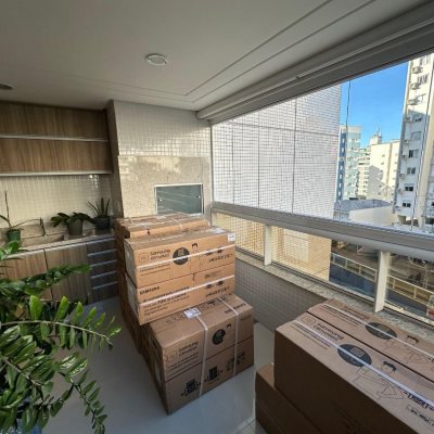 Apartamentos com 130m², 3 quartos, 3 suítes, 3 garagens, no bairro Centro em Florianópolis
