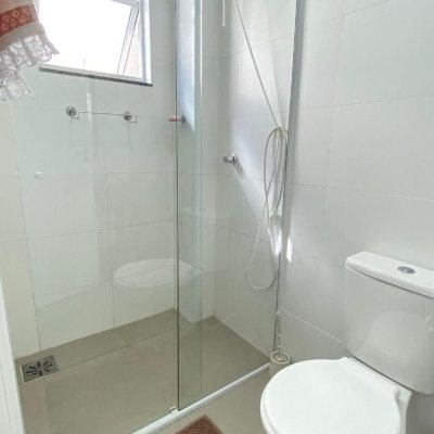 Apartamentos com 69m², 2 quartos, 1 suíte, 1 garagem, no bairro Santinho em Florianópolis