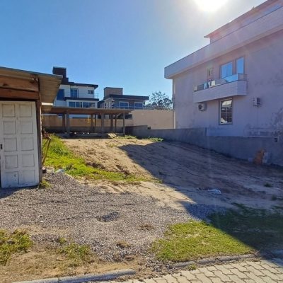 Terrenos Residenciais com 490m², no bairro Ingleses do Rio Vermelho em Florianópolis