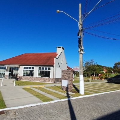 Terrenos Residenciais com 490m², no bairro Ingleses do Rio Vermelho em Florianópolis