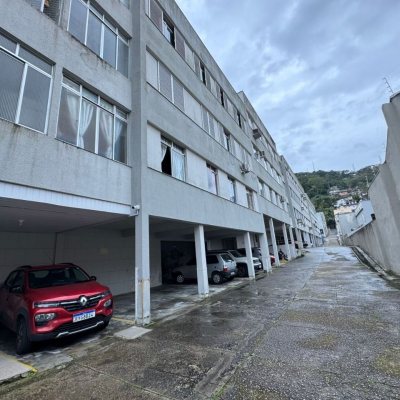 Apartamentos com 64m², 3 quartos, 1 garagem, no bairro Centro em Florianópolis