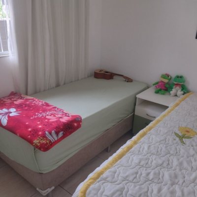 Casa Residencial com 209m², 4 quartos (sendo 1 suíte), 4 garagens, no bairro Carvoeira em Florianópolis