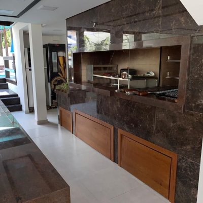 Casa Residencial com 303m², 7 quartos, 7 suítes, 3 garagens, no bairro Canasvieiras em Florianópolis