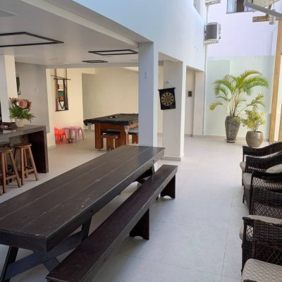 Casa Residencial com 303m², 7 quartos, 7 suítes, 3 garagens, no bairro Canasvieiras em Florianópolis