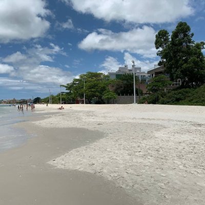 Casa Residencial com 303m², 7 quartos, 7 suítes, 3 garagens, no bairro Canasvieiras em Florianópolis