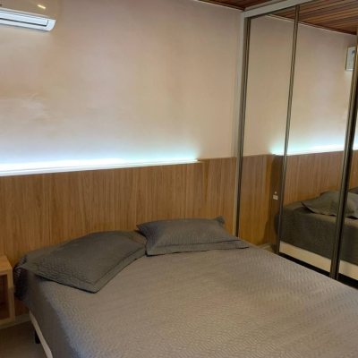 Casa Residencial com 303m², 7 quartos, 7 suítes, 3 garagens, no bairro Canasvieiras em Florianópolis