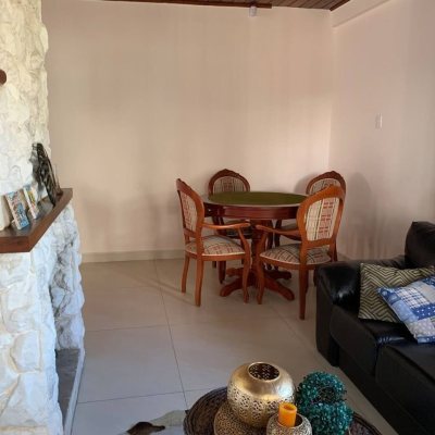 Casa Residencial com 303m², 7 quartos, 7 suítes, 3 garagens, no bairro Canasvieiras em Florianópolis