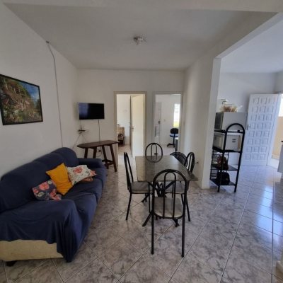 Casa Residencial com 147m², 3 quartos, 1 suíte, 2 garagens, no bairro Serraria em São José