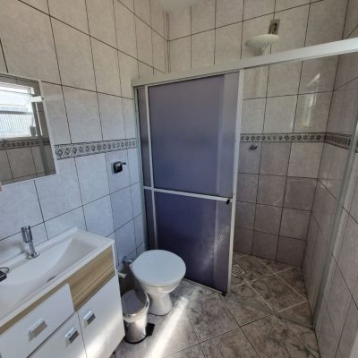 Casa Residencial com 147m², 3 quartos, 1 suíte, 2 garagens, no bairro Serraria em São José