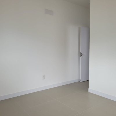Apartamentos com 73m², 2 quartos, 2 suítes, 1 garagem, no bairro Agronômica em Florianópolis