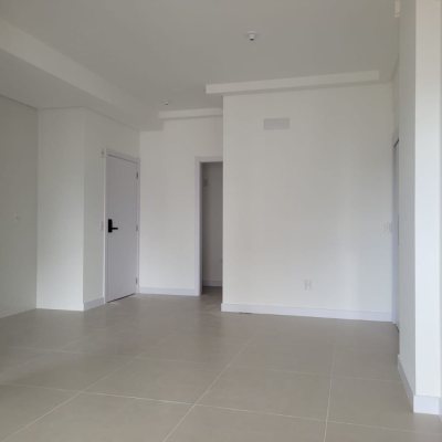 Apartamentos com 73m², 2 quartos, 2 suítes, 1 garagem, no bairro Agronômica em Florianópolis