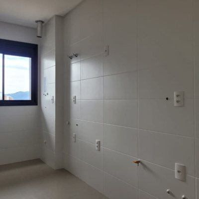 Apartamentos com 73m², 2 quartos, 2 suítes, 1 garagem, no bairro Agronômica em Florianópolis