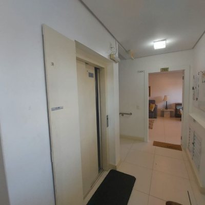 Casa Residencial com 475m², 7 quartos, 7 suítes, 8 garagens, no bairro Canasvieiras em Florianópolis