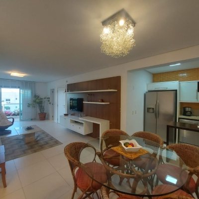Casa Residencial com 475m², 7 quartos, 7 suítes, 8 garagens, no bairro Canasvieiras em Florianópolis