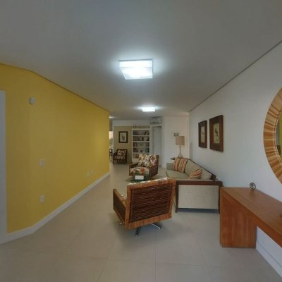 Casa Residencial com 475m², 7 quartos, 7 suítes, 8 garagens, no bairro Canasvieiras em Florianópolis