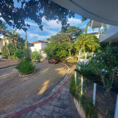 Casa Residencial com 475m², 7 quartos, 7 suítes, 8 garagens, no bairro Canasvieiras em Florianópolis