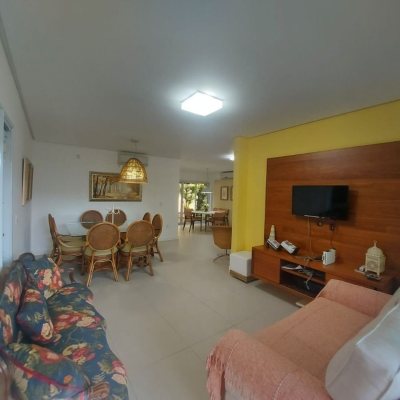 Casa Residencial com 475m², 7 quartos, 7 suítes, 8 garagens, no bairro Canasvieiras em Florianópolis