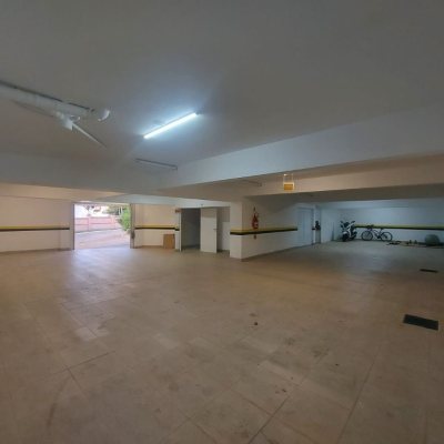 Casa Residencial com 475m², 7 quartos, 7 suítes, 8 garagens, no bairro Canasvieiras em Florianópolis